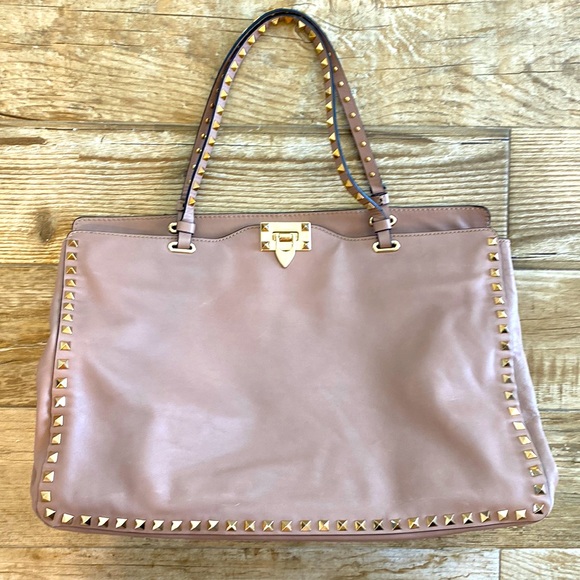 Used authentic Valentino Garavani bag